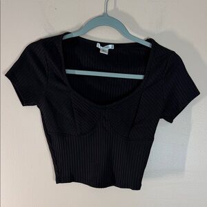 Bozzolo Black Ribbed Sweetheart Crop Top